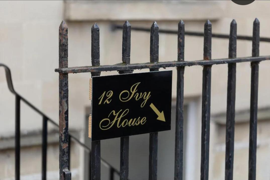 Ivy House Villa Бат Екстериор снимка