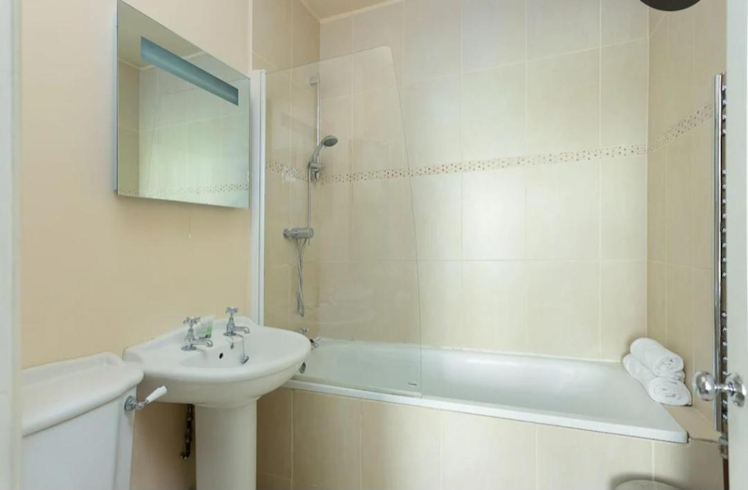 Ivy House Villa Бат Екстериор снимка
