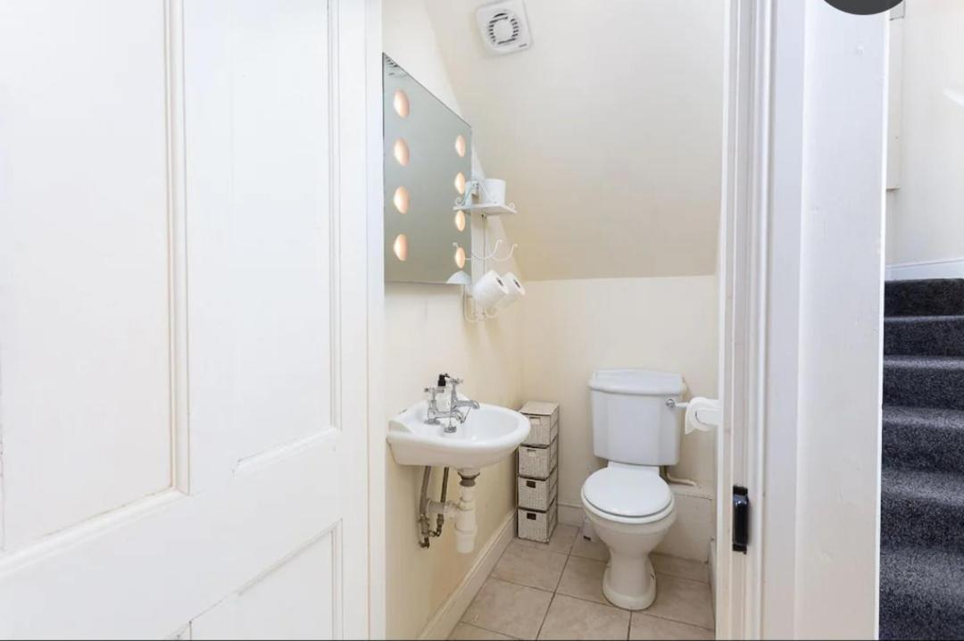 Ivy House Villa Бат Екстериор снимка